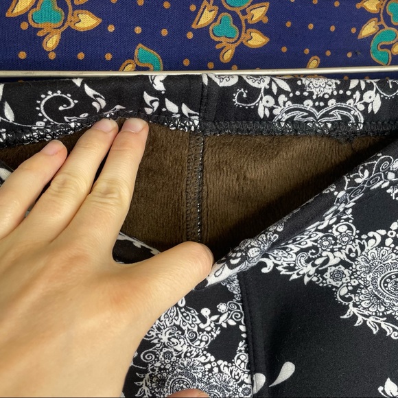 Just Cozy NWOT skull leggings - Picture 6 of 11